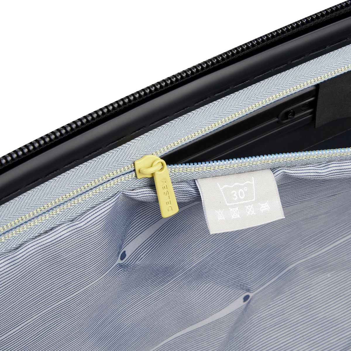 CRUISE 3.0 30-Inch Check-In Trunk Suitcase, Plum - Delsey Paris