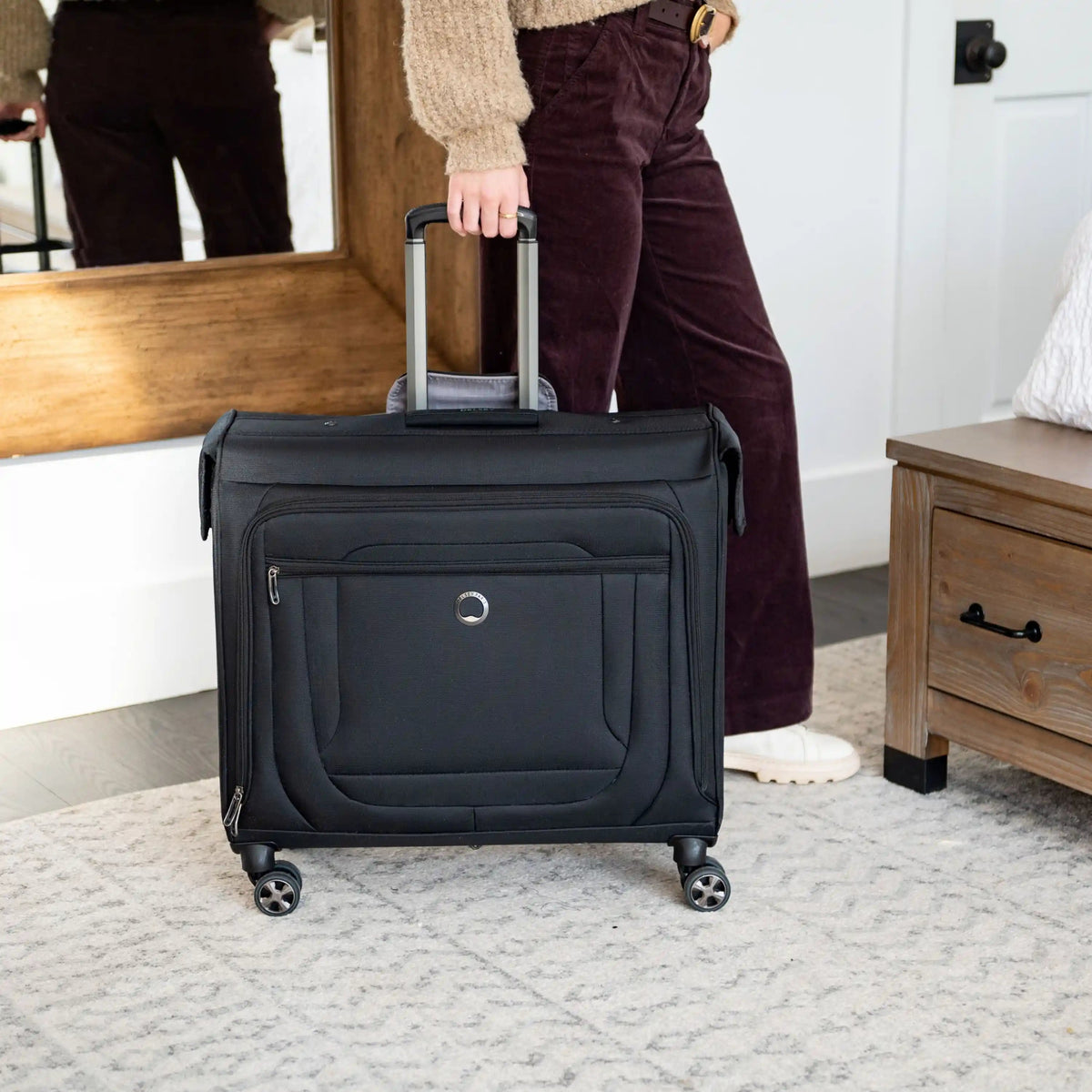HELIUM DLX 4-Wheeled Garment Bag, Black - Delsey Paris