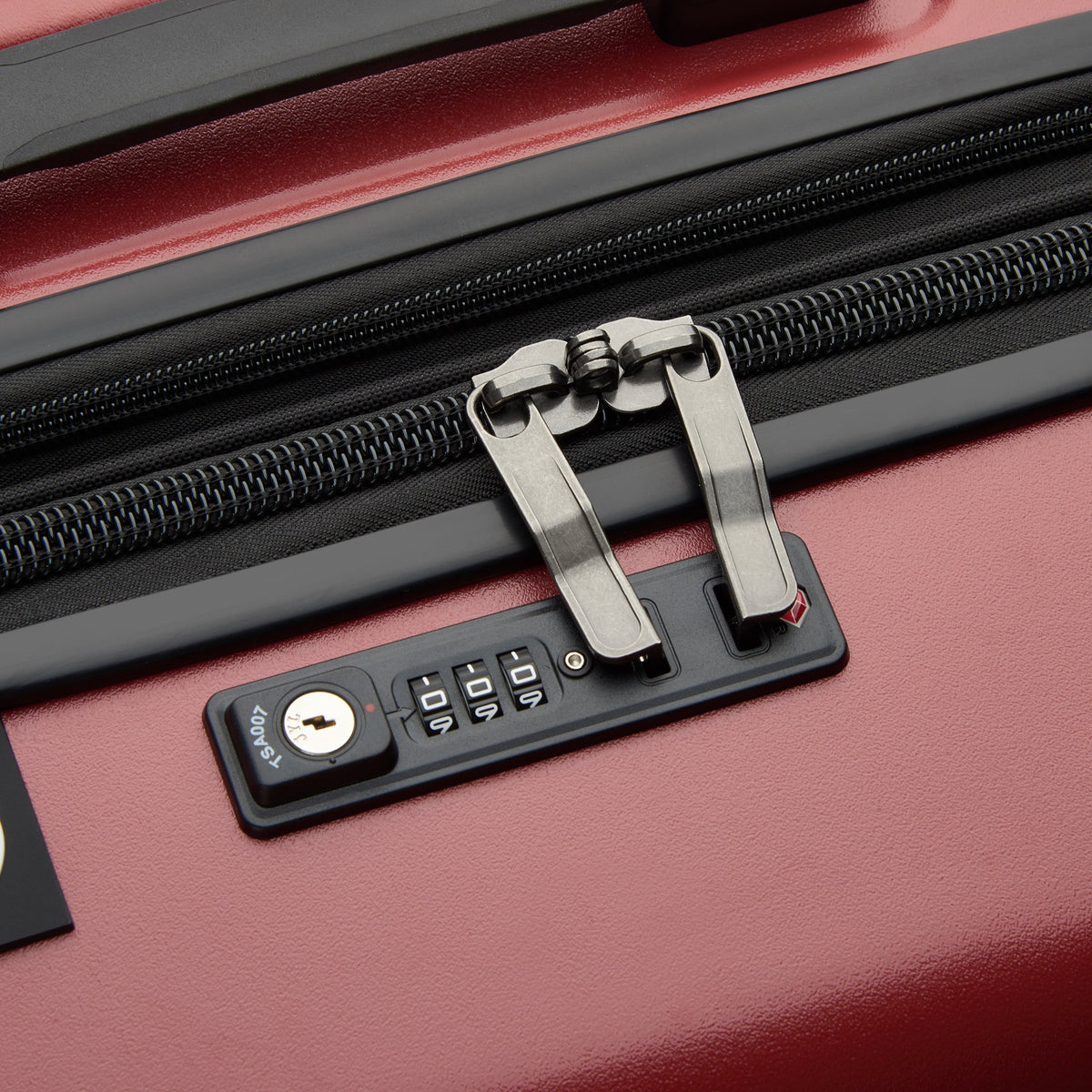 JH002B 32-Inch Expandable Check-In Trunk Suitcase, Chilli pepper - Delsey Paris